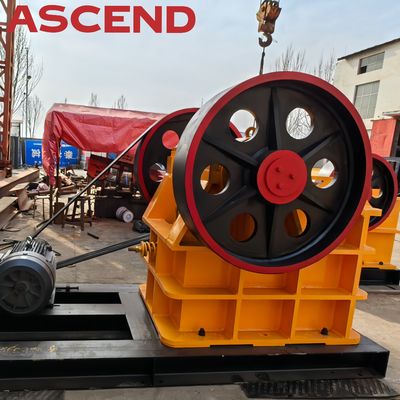 Small Capacity Mobile PE 200*300 250*400 Stone Rock Jaw Crusher For Gold Limestone With Spare Parts
