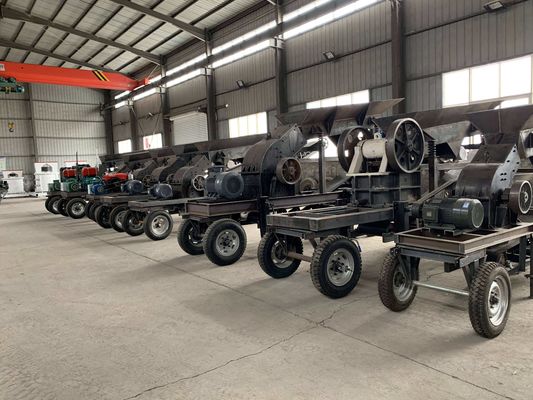Removable Mining Stone Crushing Machine Mobile Hammer Mill Crusher Capacity 50-80 Tons Per Hour